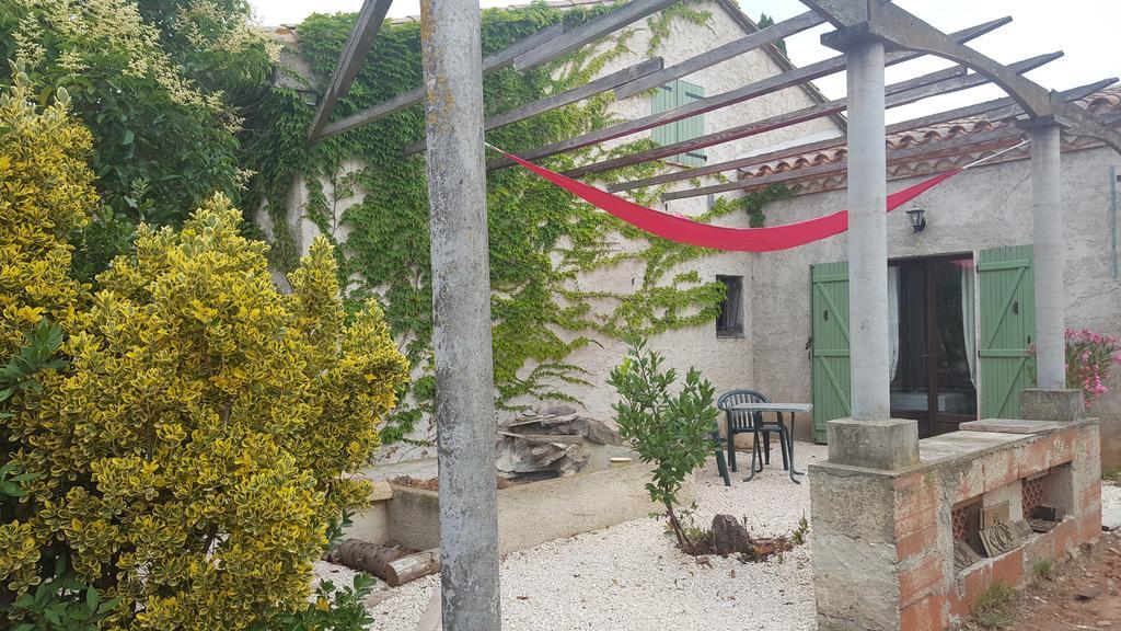 Aux Oliviers Hotel Homps  Exterior foto